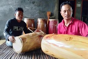 Intip Pembuatan Gendang Tradisional Khas Takalar – Tribun Timur