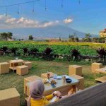 5 Cafe Outdoor di Malang dengan Lanskap Menawan – AFood – Akurasi.id